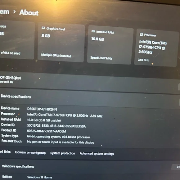 Alienware Silver Gaming Laptop with RGB Backlit Keyboard - Picture 4 of 10